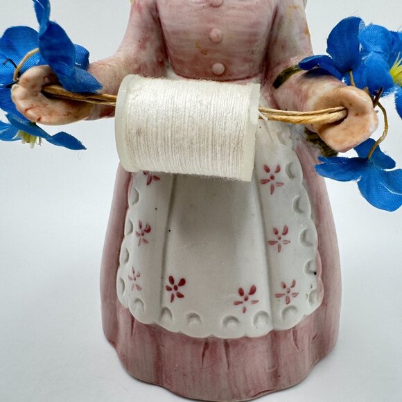 Reliance Sewing Girl Figurine Spool Pin Cushion Hat Ceramic Pink Vtg - Picture 8 of 9
